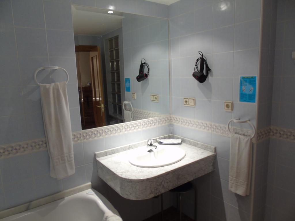 Apartamentos Turisticos Cumbres Verdes La Zubia  Room photo